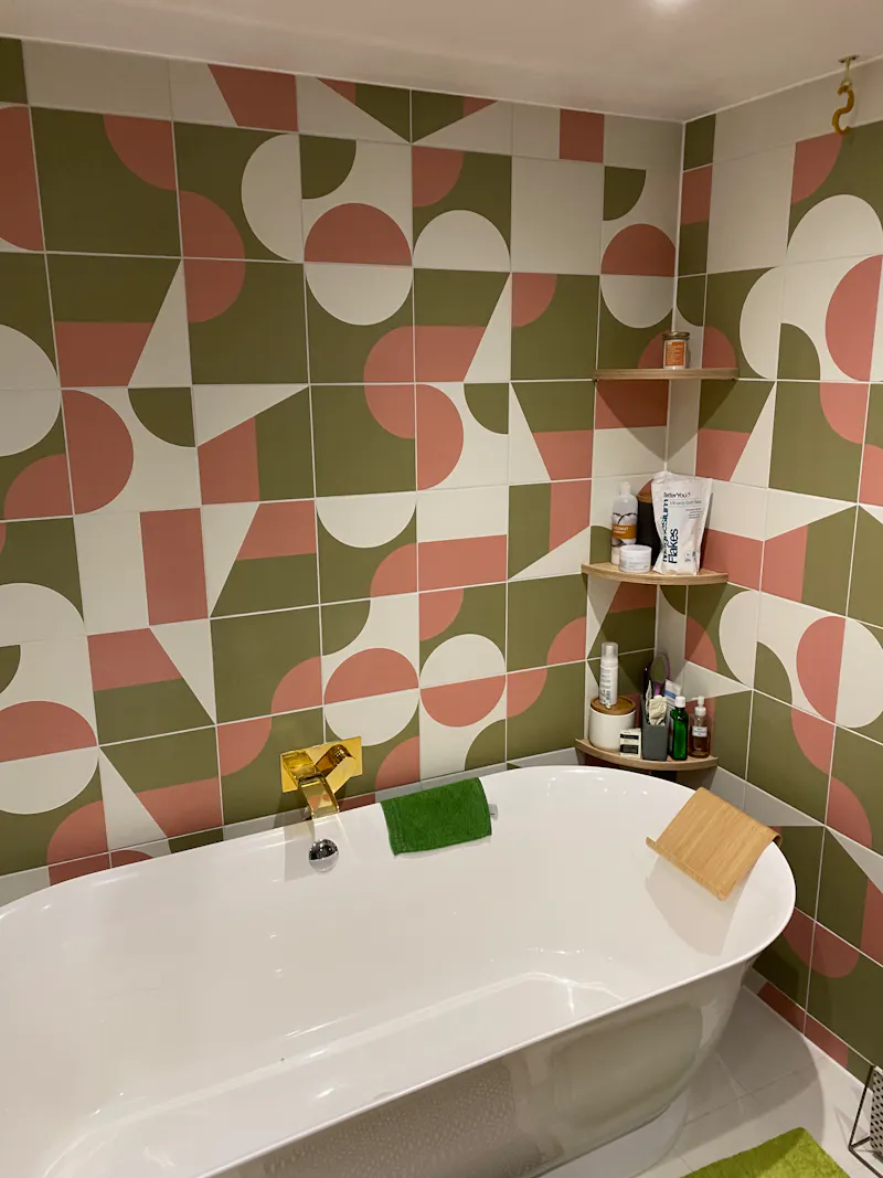 Bath at Large Victorian house Peckham , B1928 (photo 8)