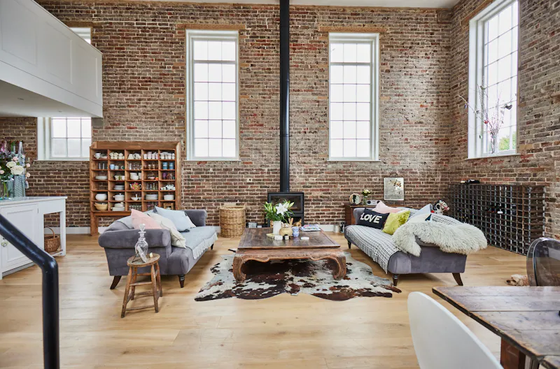 Exposed brick at Converted chapel Southborough, D2551 (photo 1)