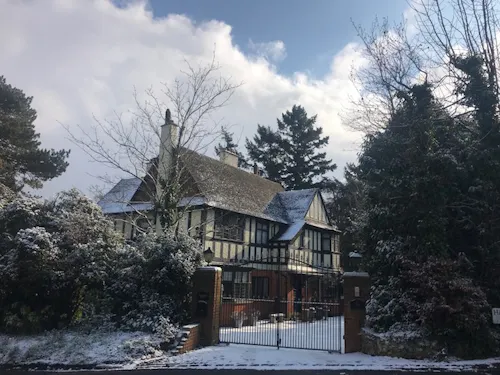 Period home in Kenley, E491
