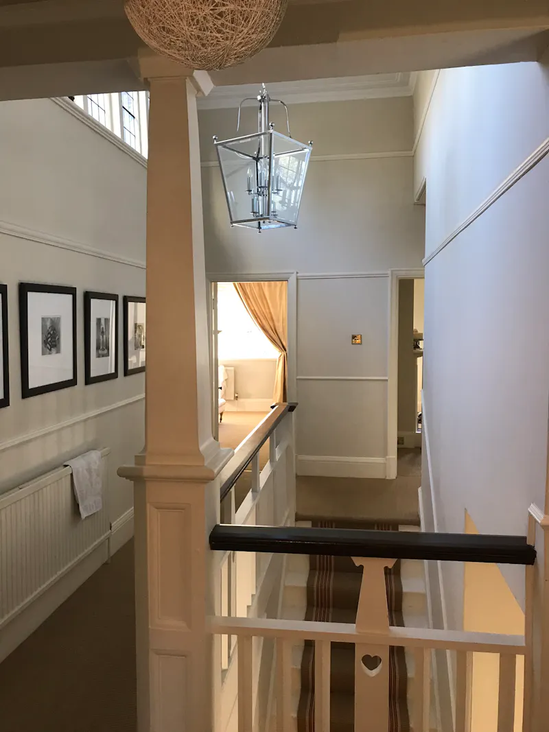 Period home in Kenley, E491 (photo 20)