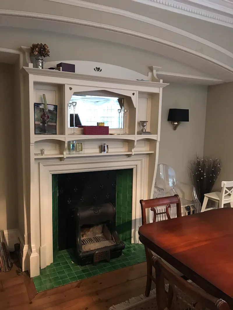 Fireplace at Period home in Kenley, E491 (photo 15)