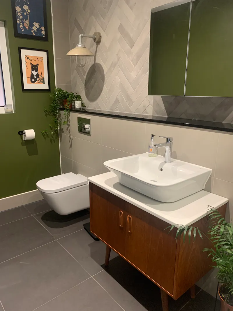 Bathroom at Apartment in Hackney Wick, D2544 (photo 12)