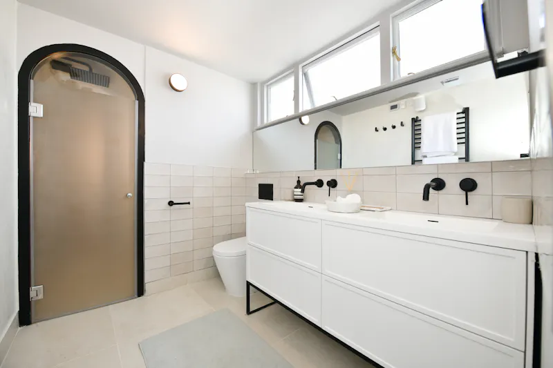 Period flat in Belsize Park, B1933 (photo 17)