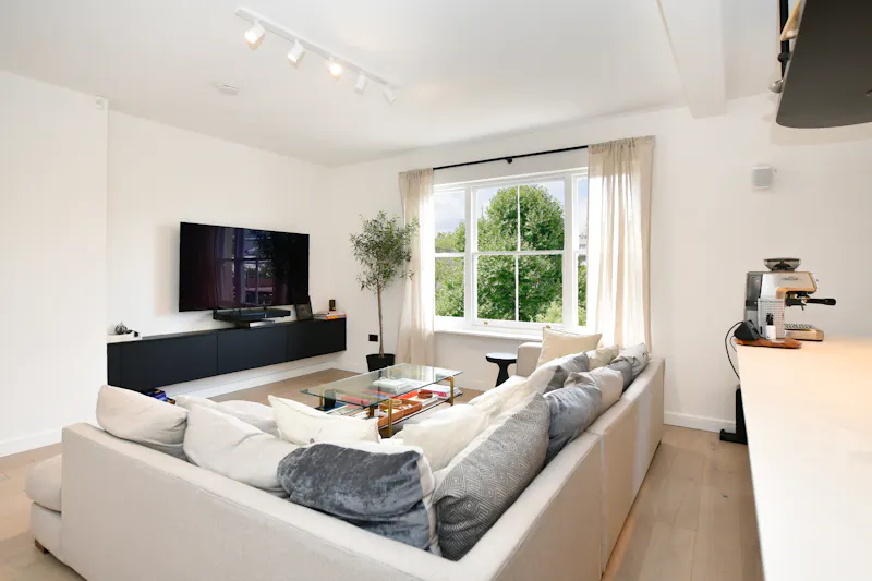 Period flat in Belsize Park, B1933 (photo 2)