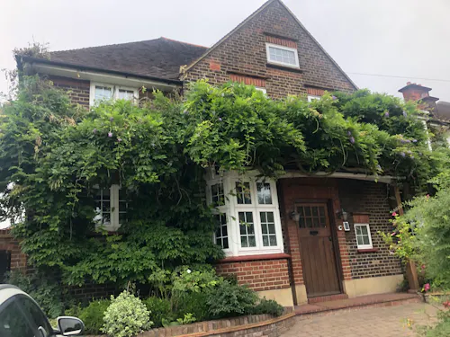 Detached South Croydon home, D2547