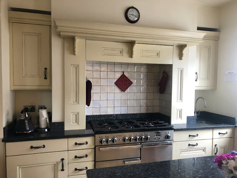Detached South Croydon home, D2547 (photo 3)