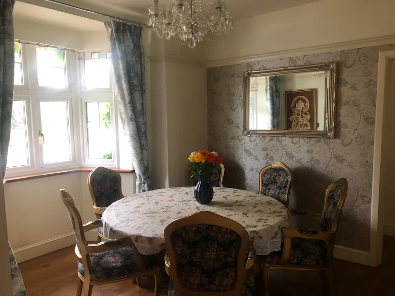 Detached South Croydon home, D2547 (photo 7)