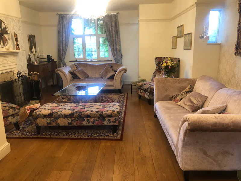 Detached South Croydon home, D2547 (photo 9)