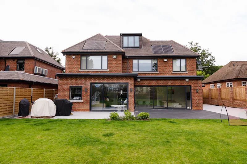 Modern house in Stanmore, D2543 (photo 34)
