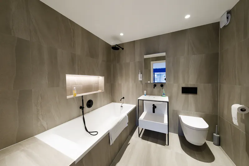 Bathroom at Modern house in Stanmore, D2543 (photo 27)