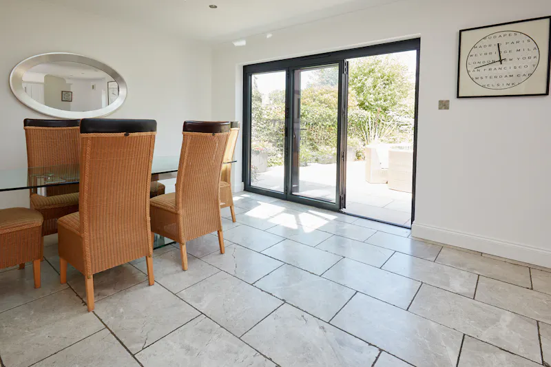 Large detached house Weybridge, D2248 (photo 9)