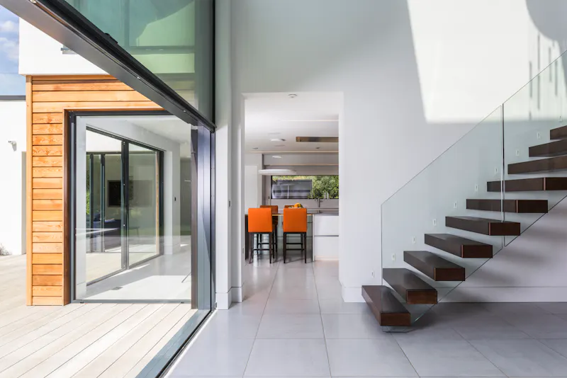 Sleek, modern Shiplake house, K432 (photo 28)