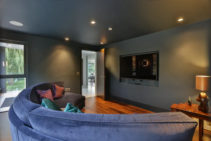 Home cinema at Sleek, modern Shiplake house, K432 (photo 40)