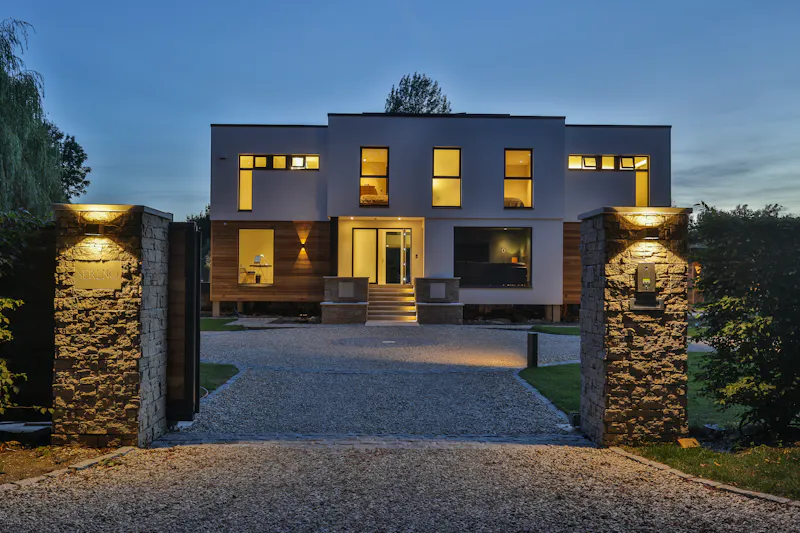 Sleek, modern Shiplake house, K432 (photo 68)