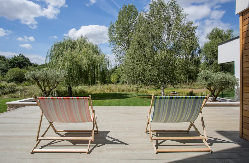 Sleek, modern Shiplake house, K432 (photo 58)