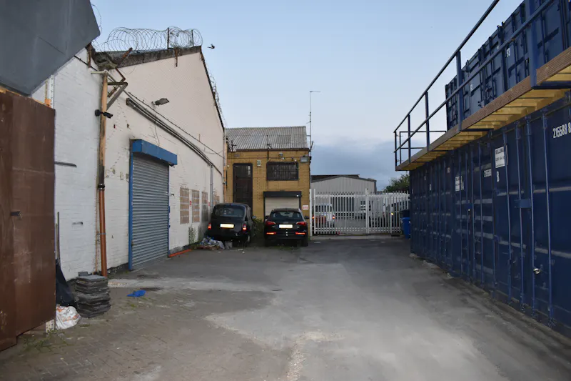 Warehouse/Bar space in Barking, N502 (photo 30)