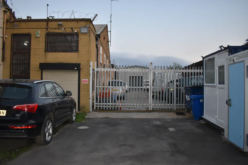 Warehouse/Bar space in Barking, N502 (photo 27)