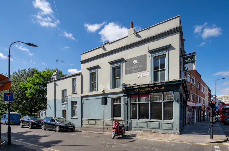 Pub space in Hammersmith, R852 (photo 31)