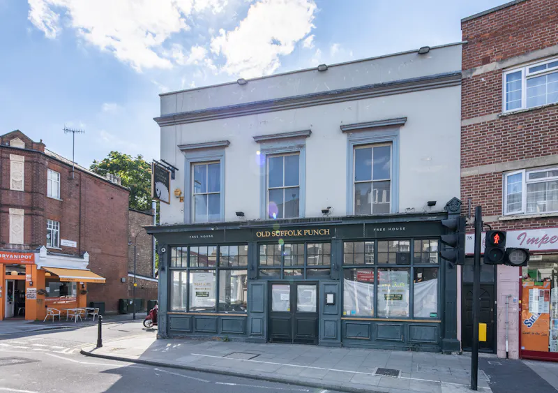 Pub space in Hammersmith, R852 (photo 30)