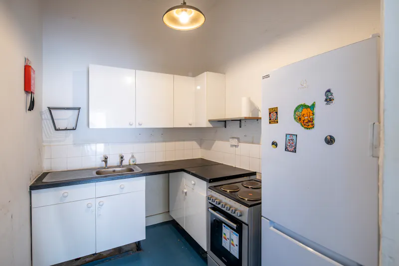 Kitchen at Pub space in Hammersmith, R852 (photo 19)