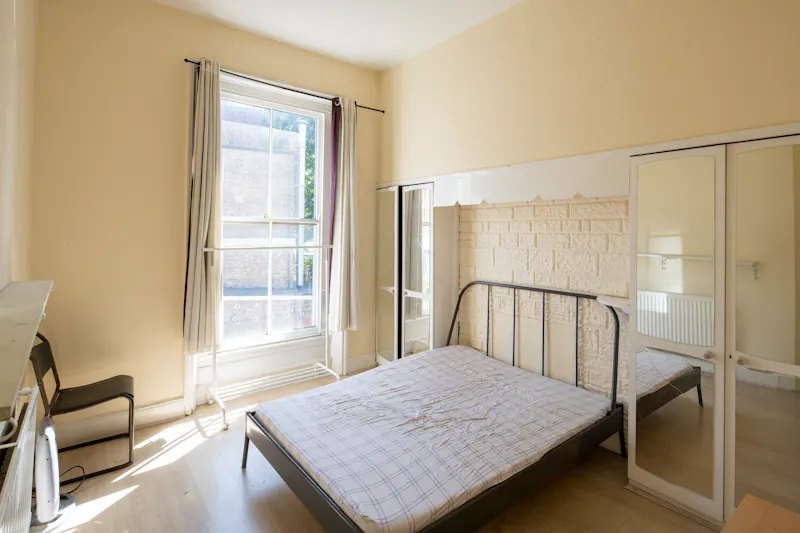 Bedroom at Pub space in Hammersmith, R852 (photo 24)