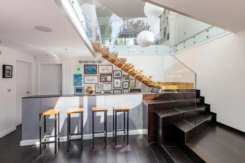 Staircase at Modern home Putney, D2555 (photo 5)
