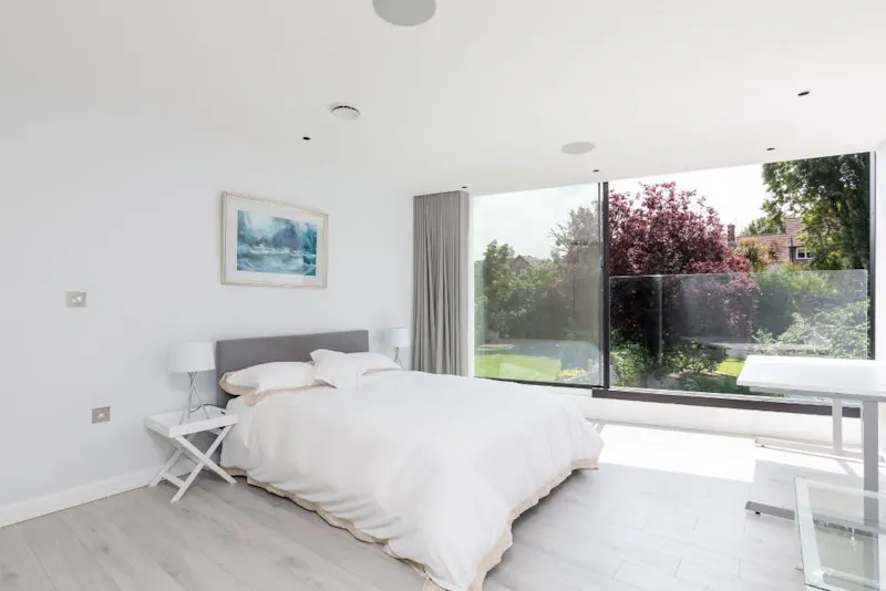 Bedroom at Modern home Putney, D2555 (photo 12)