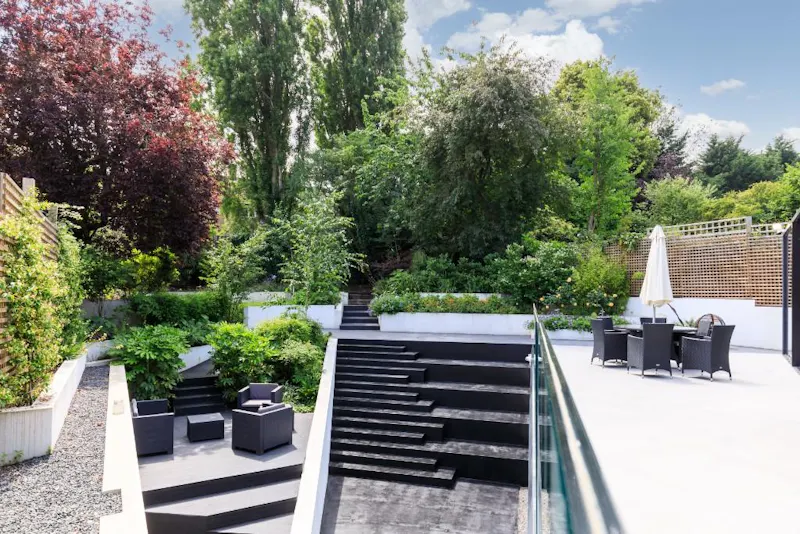 Garden at Modern home Putney, D2555 (photo 22)
