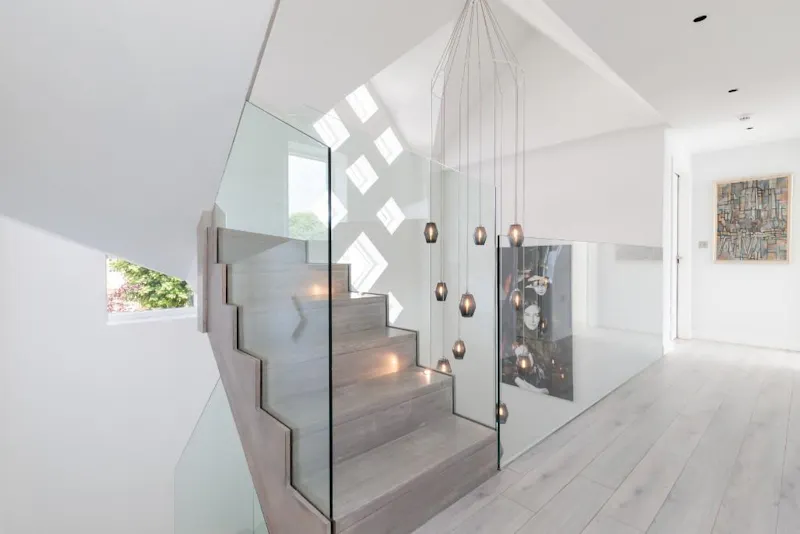Staircase at Modern home Putney, D2555 (photo 15)