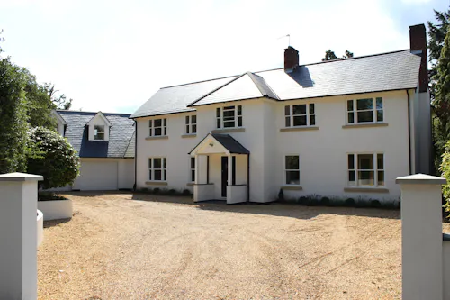 Large new home Englefield Green, D2558