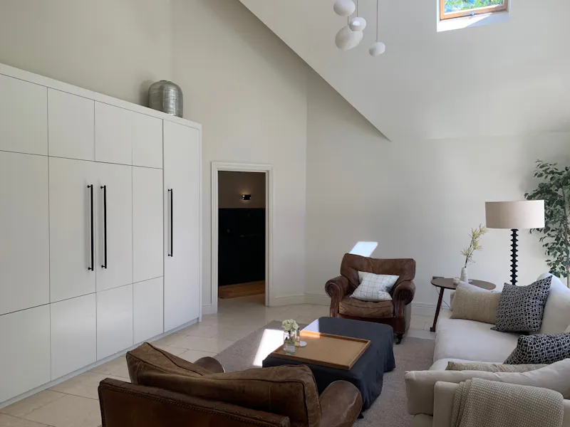 Sitting room at Large new home Englefield Green, D2558 (photo 6)