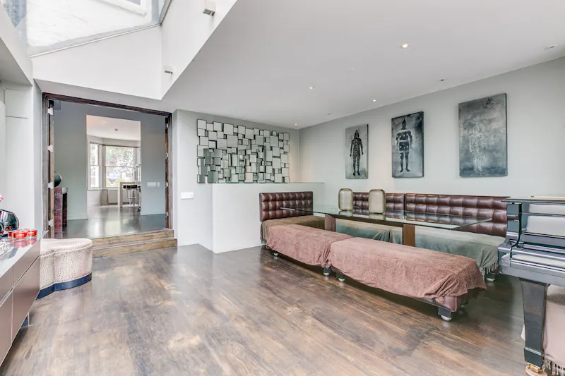Stunning modern Fulham house, D2561 (photo 2)