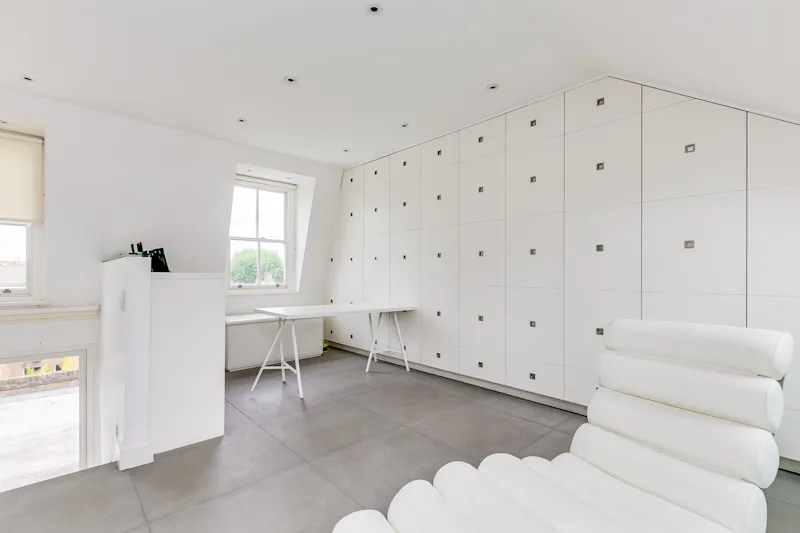 Landing at Stunning modern Fulham house, D2561 (photo 14)
