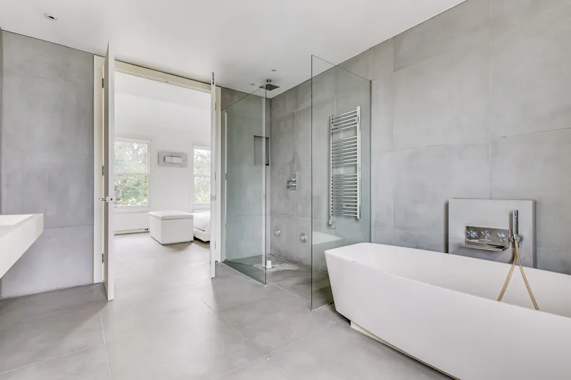 Bathroom at Stunning modern Fulham house, D2561 (photo 12)