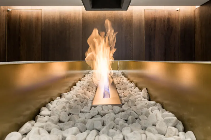 Fireplace at Soho salon & club, R854 (photo 7)