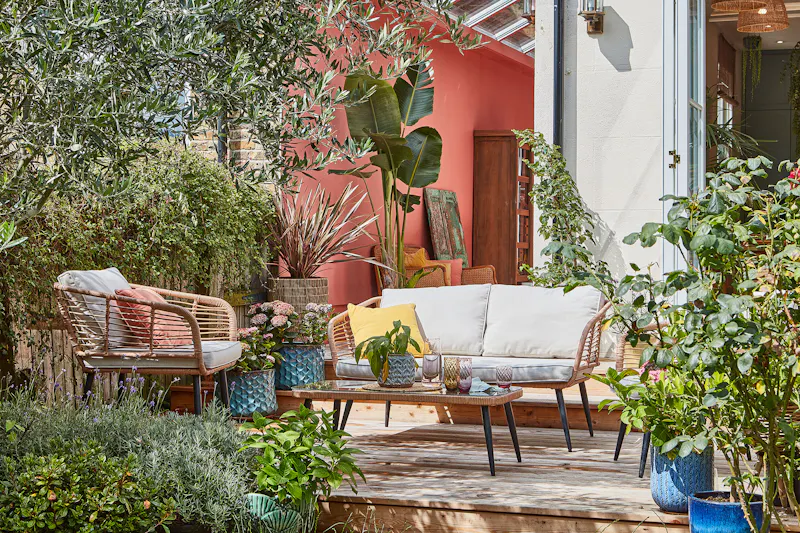 Terrace/Patio at Exotic semi in Sydenham , D2567 (photo 13)