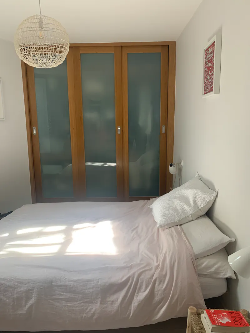 Bedroom at Basement flat Twickenham , B1942 (photo 14)