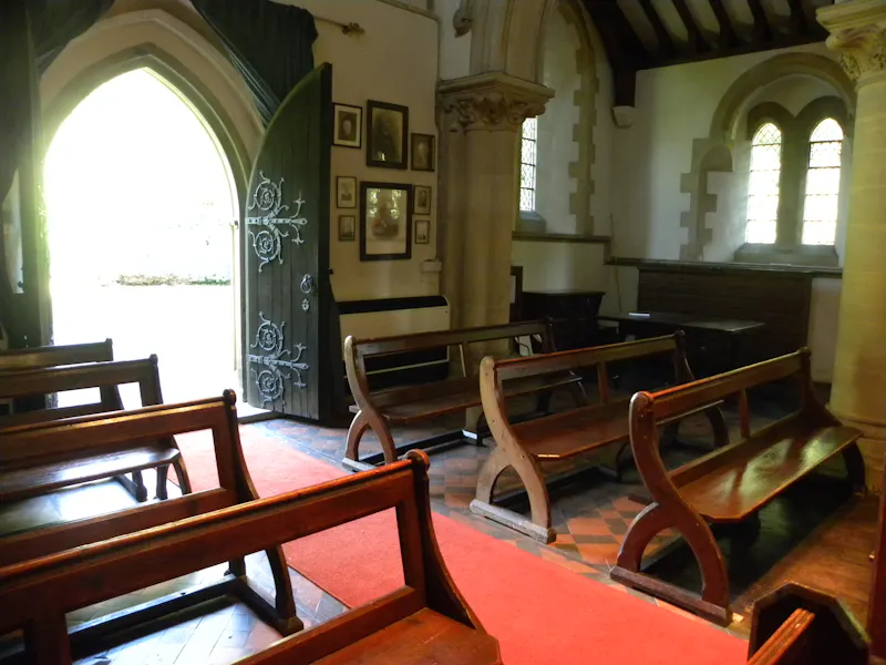 Shackleford village church , CH116 (photo 8)