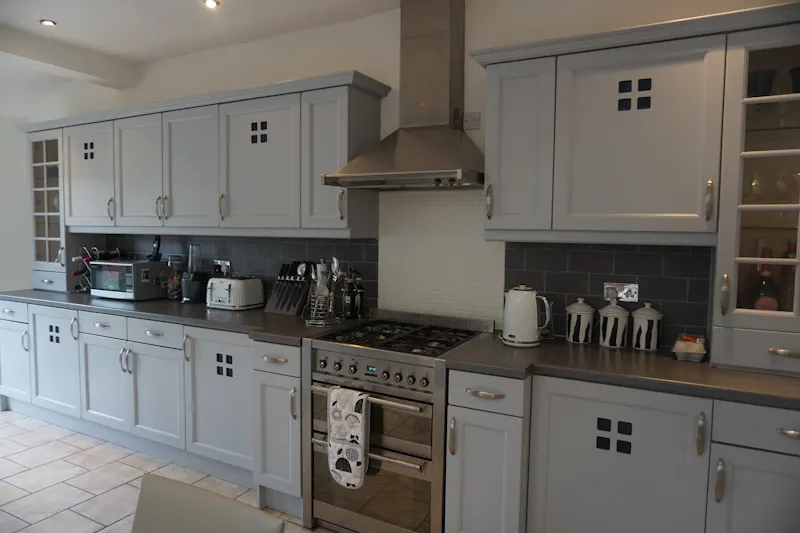 Kitchen at Plaistow Victorian terrace house, B1807 (photo 6)