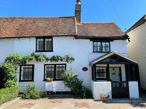 16th century Bedmond house, M348