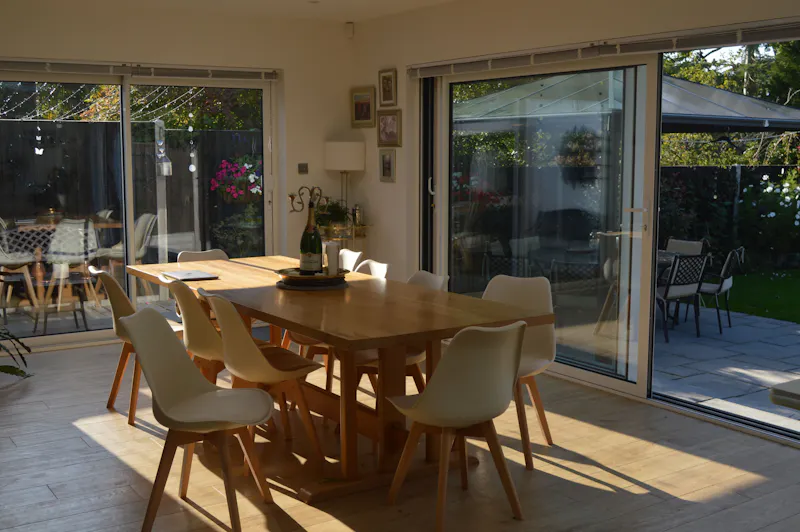 Dining room at Ruislip chalet bungalow, D2571 (photo 6)