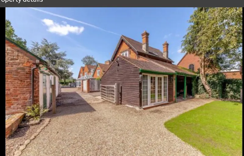 Windlesham farm house , D2570 (photo 27)