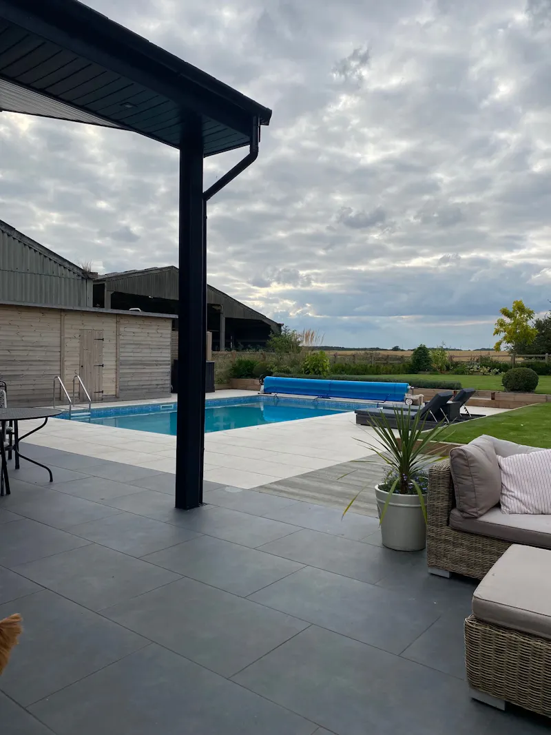 Swimming pool - outdoor at Bedford dairy manor farm , L729 (photo 11)