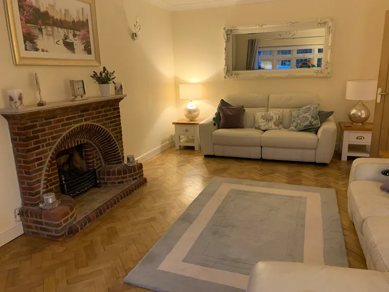 Living Room at Suburban home in Shepperton, D2042 (photo 8)