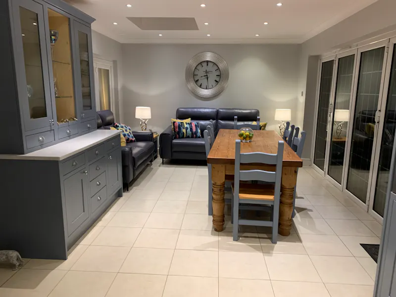 Suburban home in Shepperton, D2042 (photo 6)