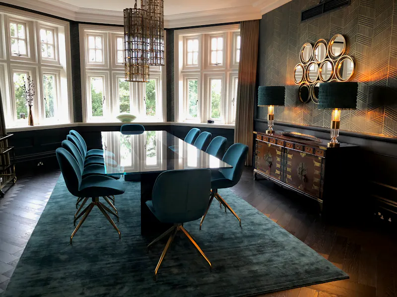 Dining room at Large Victorian house Guildford, B1944 (photo 8)