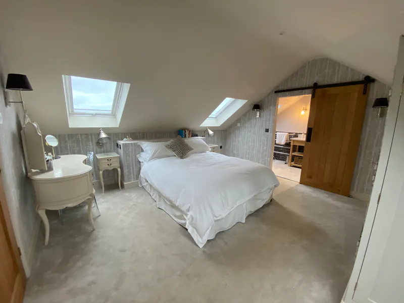 Bedroom at Dairy farm & stables Bedford, L730 (photo 20)