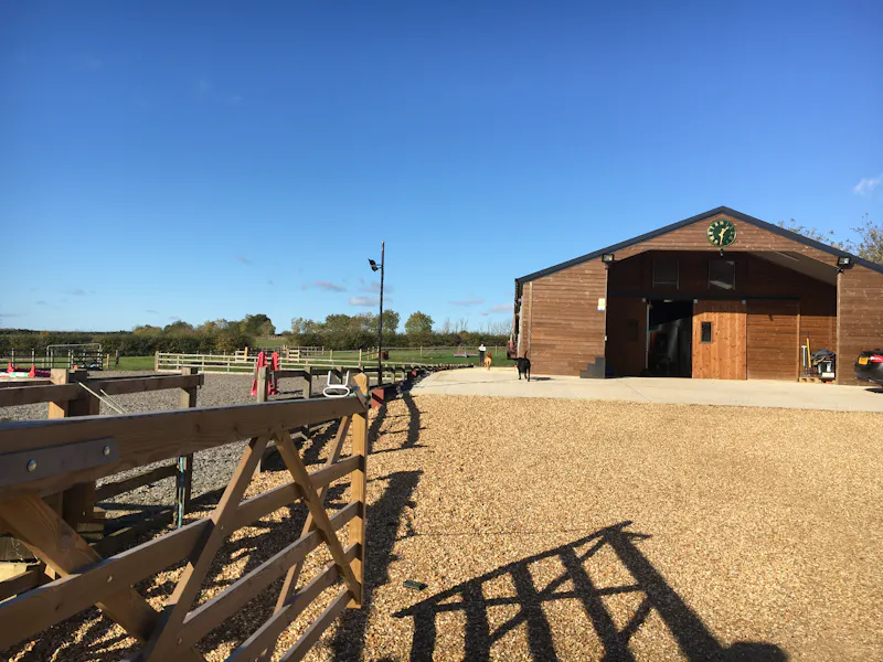 Stable / Outbuildings at Dairy farm & stables Bedford, L730 (photo 41)