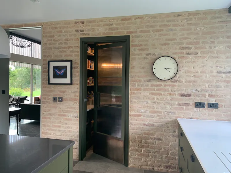 Modern house near Bedford, D2581 (photo 8)