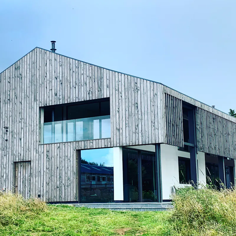 Modern house near Bedford, D2581 (photo 89)